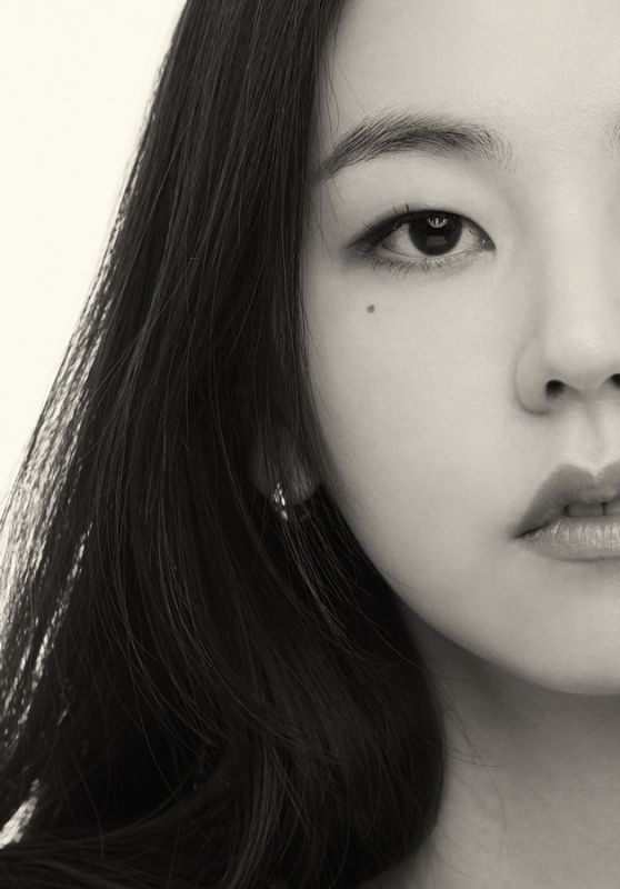 Ahn So Hee – 200 Korean Actor Campaign 2021