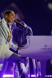 Alicia Keys – Performing Live at the 2021 Billboard Music Awards