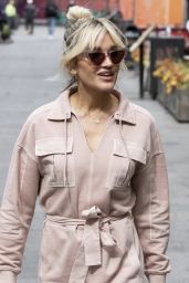 Ashley Roberts - Out in London 05/12/2021
