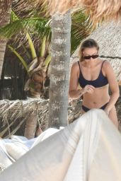 Brandi Cyrus Wears a Black Bikini - Beach in Mexico 05/11/2021
