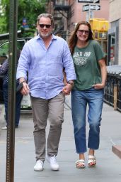 Brooke Shields With Husband Chris Henchy - Manhattan