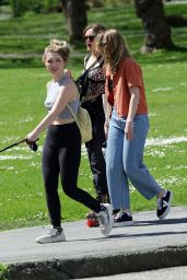 Ella Purnell - Rollerskates With Sammi Hanratty and Sophie Nelisse 05/01/2021