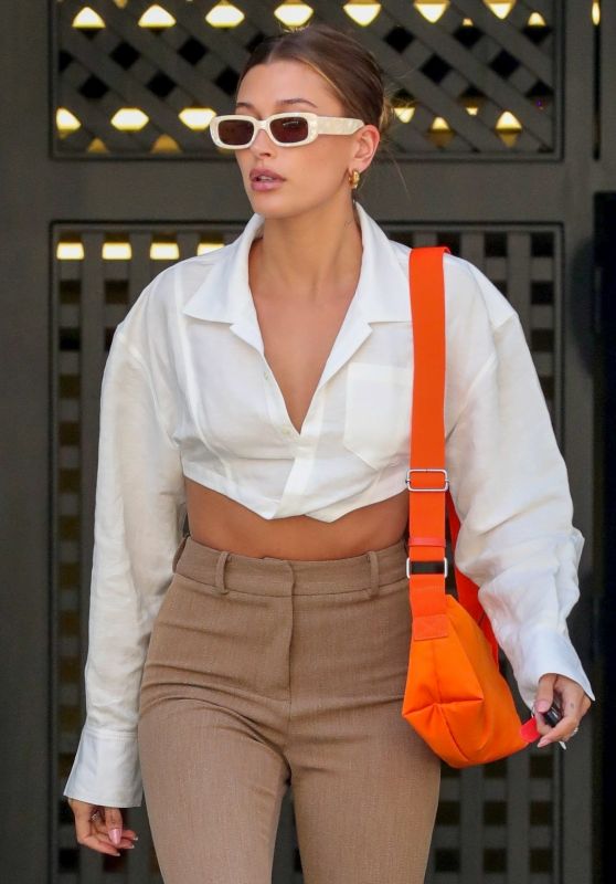 Hailey Rhode Bieber Looking Stylish For a Business Meeting in LA 05/04/2021