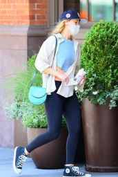 Jennifer Lawrence - Out in New York 05/21/2021