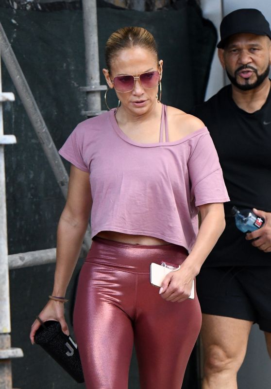 Jennifer Lopez Street Style – Los Angeles 05/28/2021
