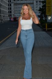 Jess Gale, Eve Gale and Demi Jones - Night Out in London 05/27/2021