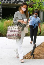 Jessica Alba - Arrives at Her Office in LA 05/12/2021