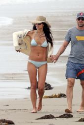Jordana Brewster in a Bikini - Beach in Santa Monica 05/02/2021