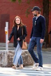Julianne Moore and Bart Freundlich - Out in New York 05/17/2021