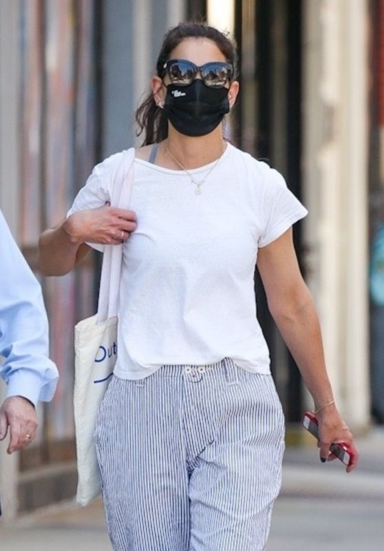 Katie Holmes in Casual Outfit - New York 05/27/2021