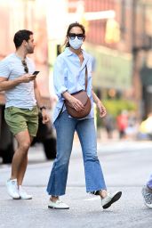 Katie Holmes - Shopping in New York 05/18/2021