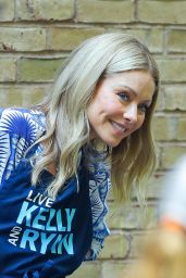 Kelly Ripa - Shooting for the Kelly and Ryan Show in New York 05/26/2021