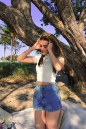 Lilimar Hernandez - Live Stream Video and Photos 05/05/2021