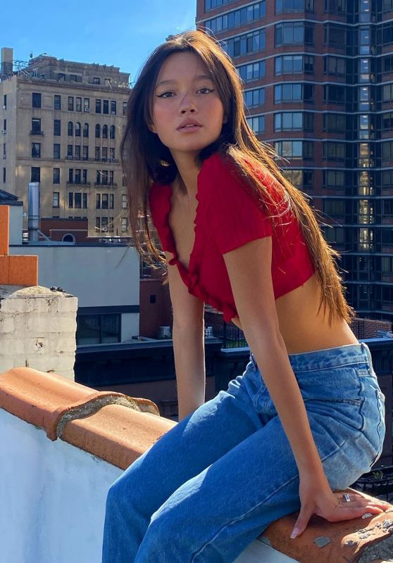 Lily Chee - Live Stream Video 05/17/2021