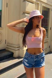 Lily Chee - Live Stream Video and Photos 05/01/2021