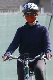 Marcia Cross - Bike Ride in Brentwood 05/09/2021