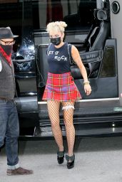 Miley Cyrus in Tartan Mini Skirt - New York 05/06/2021