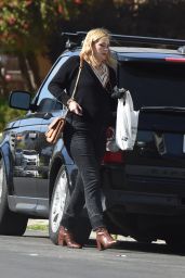 Mischa Barton - Heading to a Friends House in Los Angeles 05/21/2021