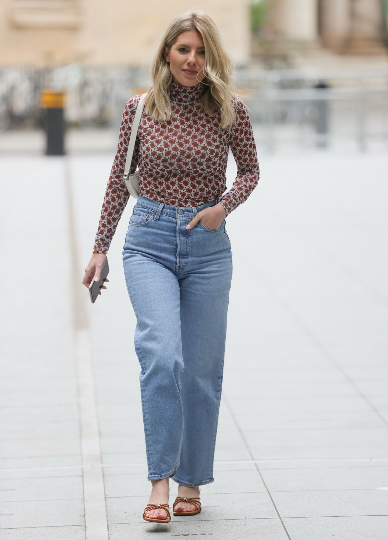 Mollie King Street Style - London 05/22/2021 • CelebMafia