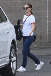 Natalie Portman in Casual Outfit - Sydney 05/04/2021
