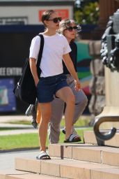 Natalie Portman - Out in Sydney 05/08/2021