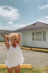 Pamela Anderson - Photoshoot 2020 (JAR)