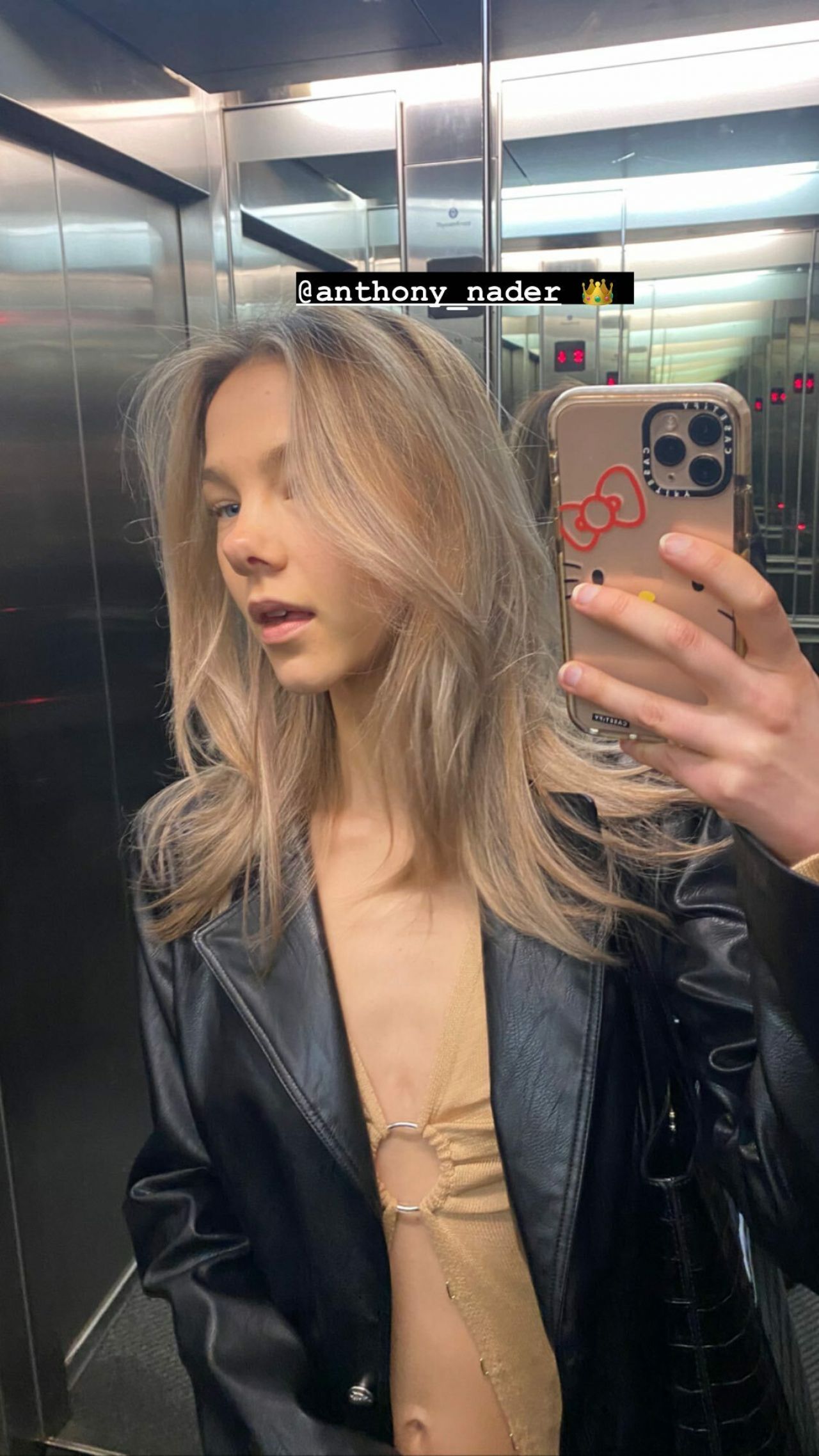 Phoebe Combes 05/19/2021 • CelebMafia