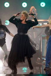 Pink – Performing Live at the 2021 Billboard Music Awards