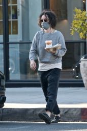 Sara Gilbert at Alfred Coffee in West Hollywood 05/24/2021