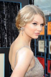 Taylor Swift - 2009 CMT Music Awards