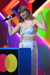 Taylor Swift – BRIT Awards 2021