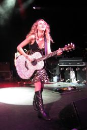 Taylor Swift - Performing at Shepherds Bush Empire in London 05/06/2009