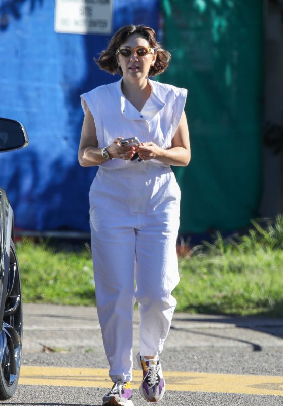 Zoe Blake Foster in an All-White Linen Outfit - Sydney 05/10/2021