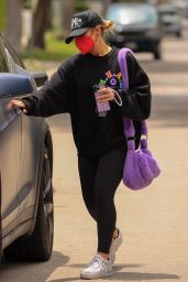 Addison Rae Wearing a Madhappy Black Sweater 05/31/2021