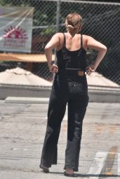 Ashlee Simpson - Out in Studio City 06/08/2021