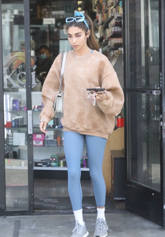 Chantel Jeffries - Out in Los Angeles 06/19/2021