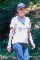 Ellen Pompeo - Hike at Griffith Park in Los Feliz 06/15/2021