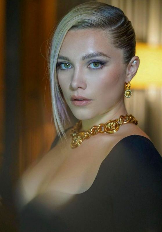 Next photo of Florence Pugh