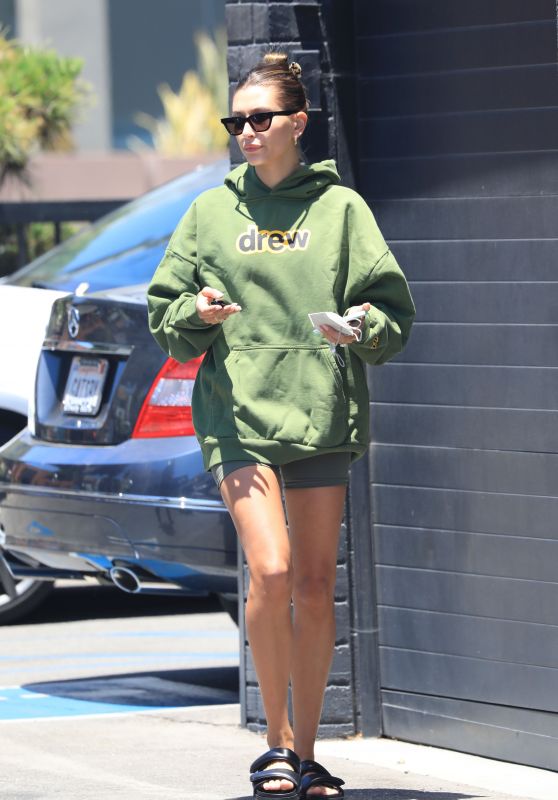 Hailey Rhode Bieber - XIV Karats in Beverly Hills 06/11/2021