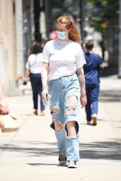 Ireland Baldwin - Out in New York 06/08/2021