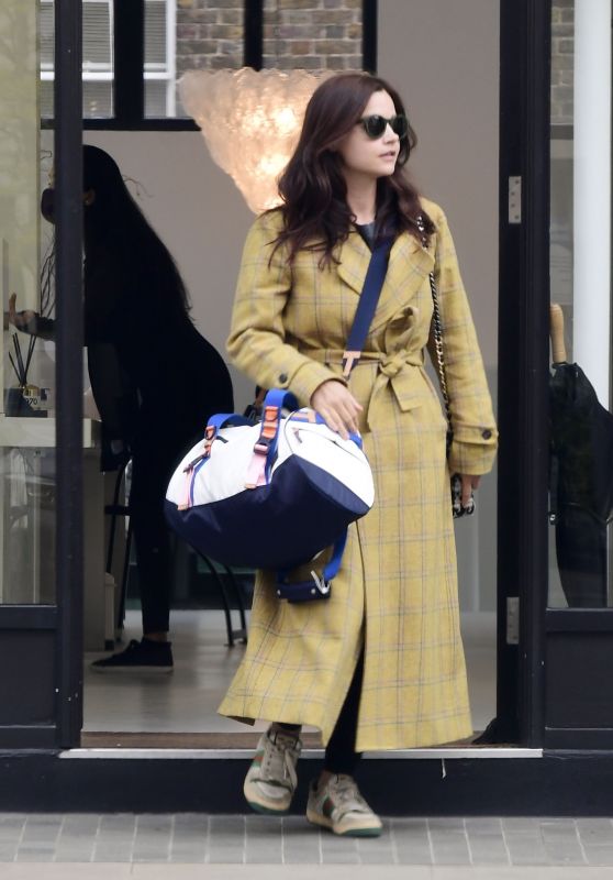 Jenna Coleman - Shopping in West London 05/28/2021
