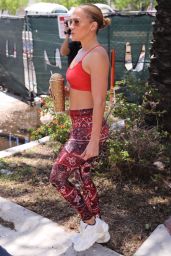 Jennifer Lopez in Gym Ready Outfit - Miami 06/10/2021