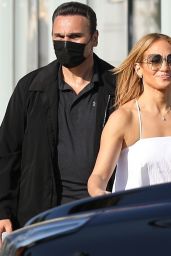 Jennifer Lopez - Shopping in Beverly Hills 06/19/2021