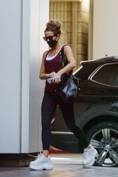 Kate Beckinsale in Gym Ready Outfit in Los Angeles 06/17/2021