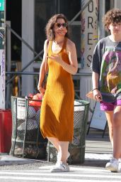 Katie Holmes Debuts New Hairstyle - NYC 06/24/2021