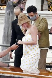 Katy Perry and Orlando Bloom on a Taxi Boat in Venice 06/14/2021