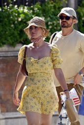 Katy Perry With Fiance Orlando Bloom in Venice 06/14/2021