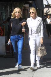Kelly Rutherford With Her Mother Ann Edwards - Beverly Hills 06/08/2021
