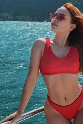 Larissa Manoela - Live Stream Video and Photos 06/10/2021