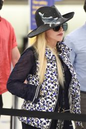 Madonna - JFK Airport in New York 06/05/2021